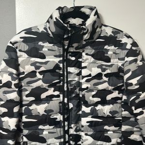 Superdry Double Zip puffer. White camo. Size L